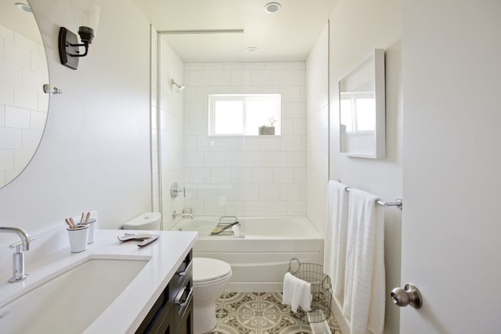 LOLV EP3061 - After - Bathroom 1