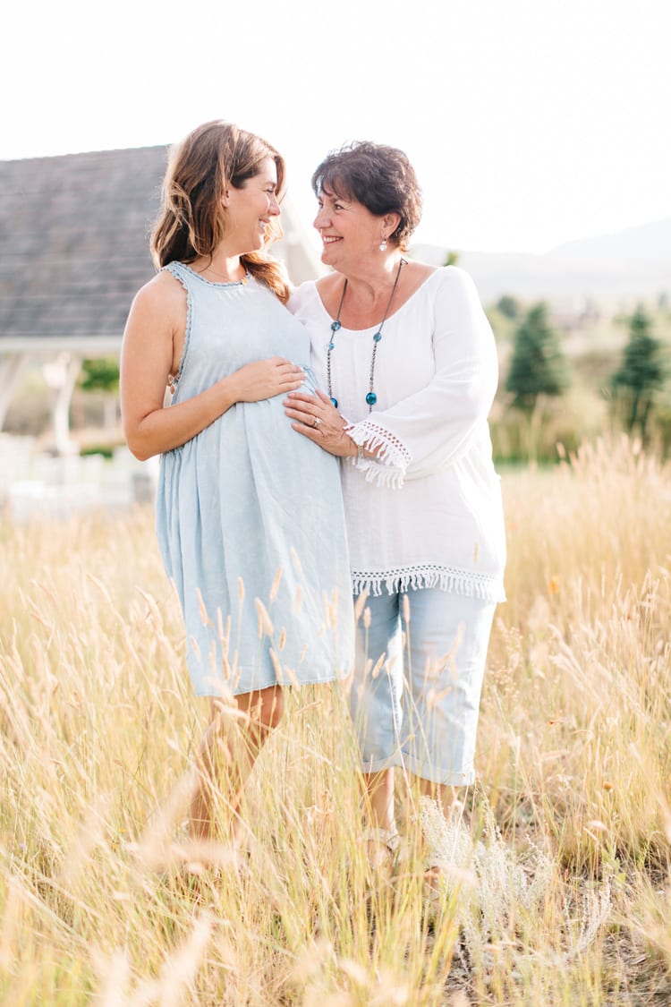 Jillian Harris with Mom and baby belly